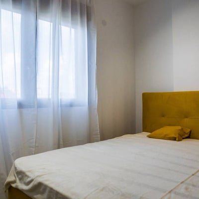 Аренда уютной 2-комнатной квартиры, 42 м², недалеко от центра города, Белград, Сербия